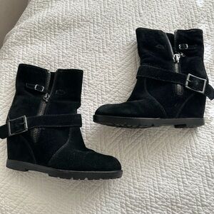 Gunmetal Wedge Black Suede Boots Booties Sz 8